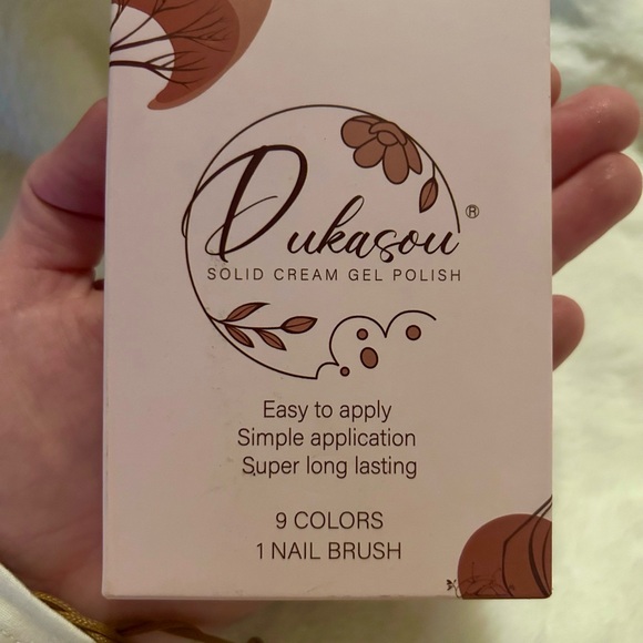 Solid Cream Gel Polish (9 colors included) - Picture 2 of 5